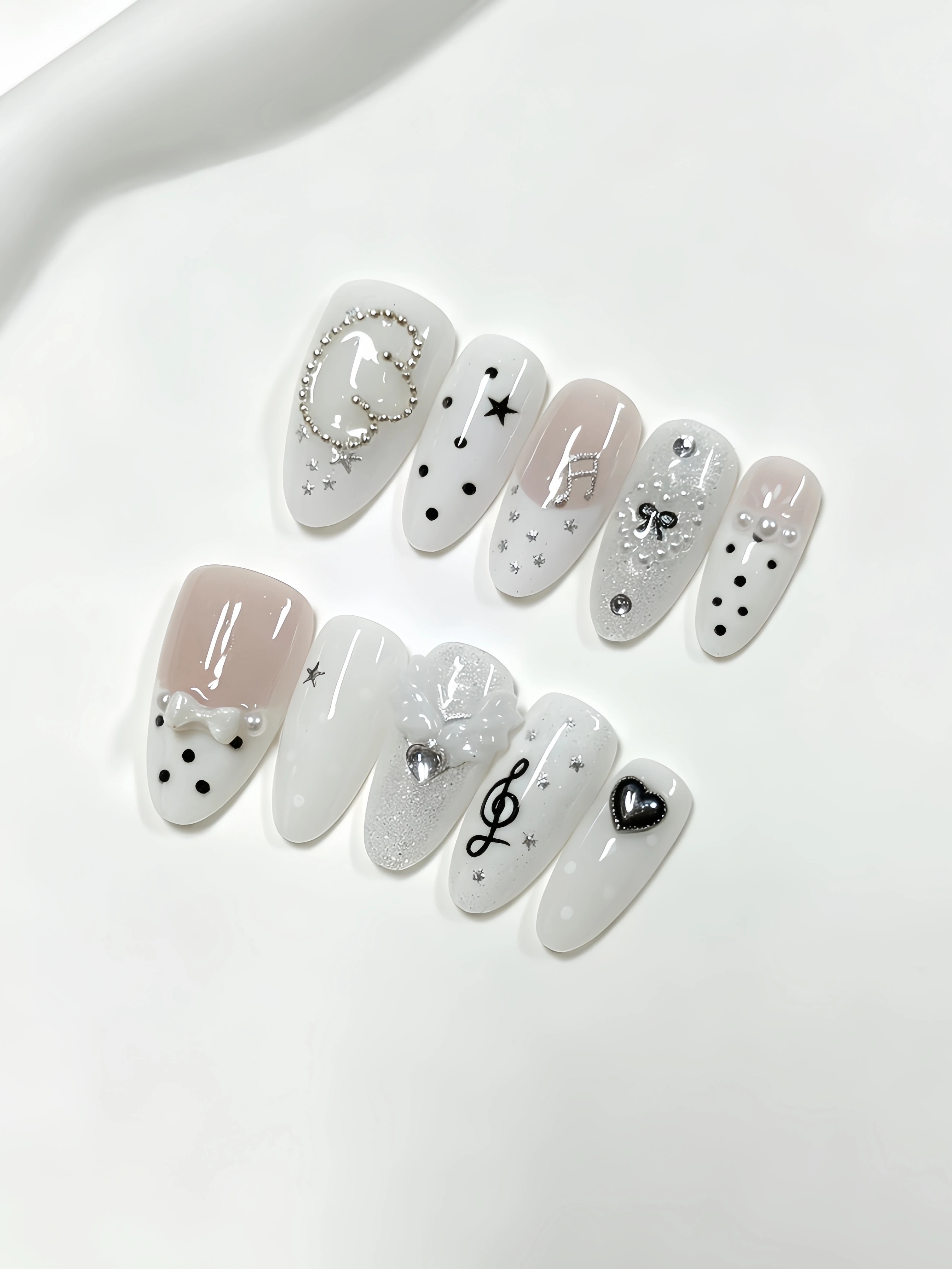 10-Piece Almond-Shaped Press-On Nails, Nude White Gradient Polka Dot Star Nail Art Set, Detachable and Reusable Press-On Fake Nails for Dating, Bridesmaids, and Photo Shoots