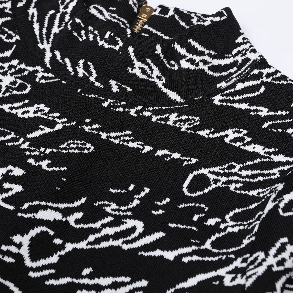 Haute qualité automne et hiver nouvelles femmes à la mode déplacements col rond à manches longues col Semi haut tricoté robe longue populaire