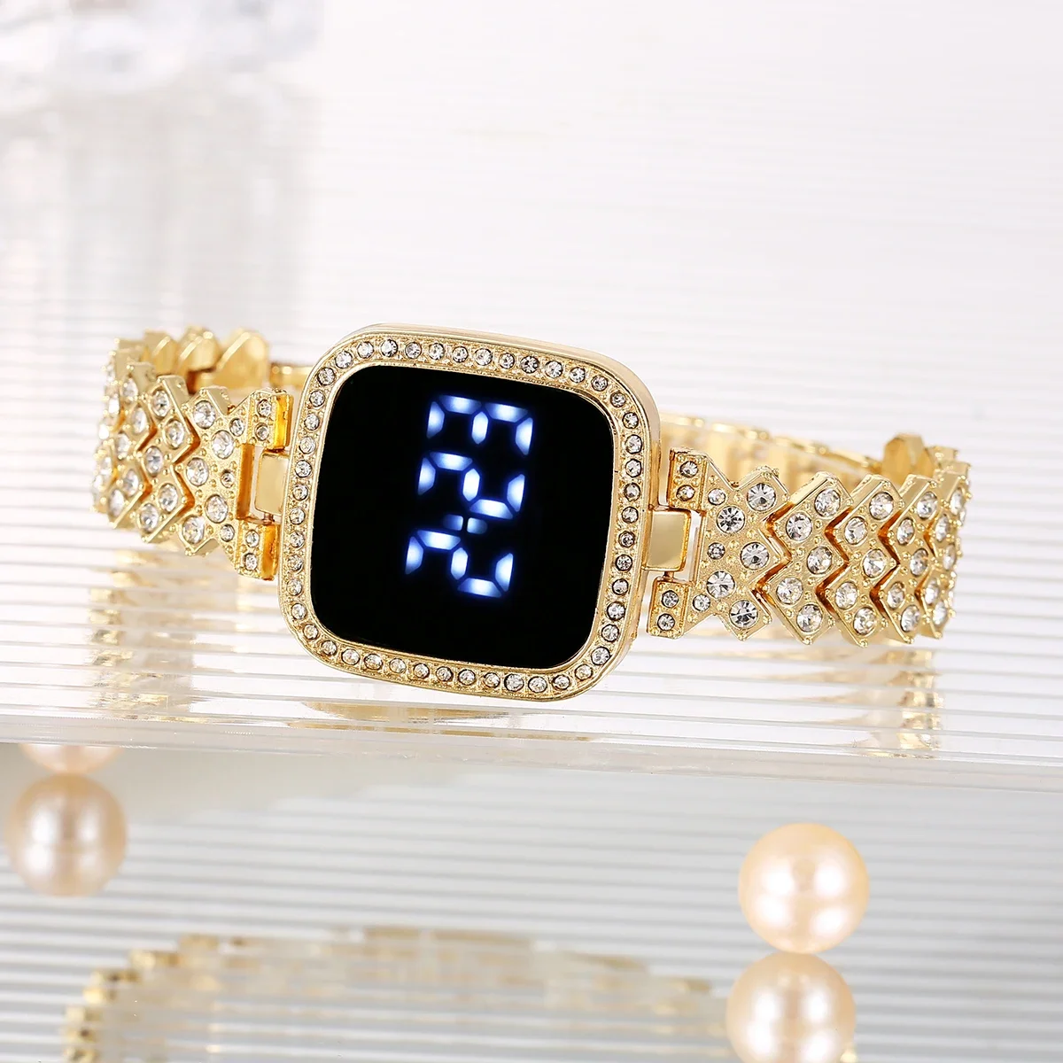 

Маленькие квадратные женские часы с бриллиантами, LED-дисплей, сенсорное управление, модные персонализированные электронные часы из сплава