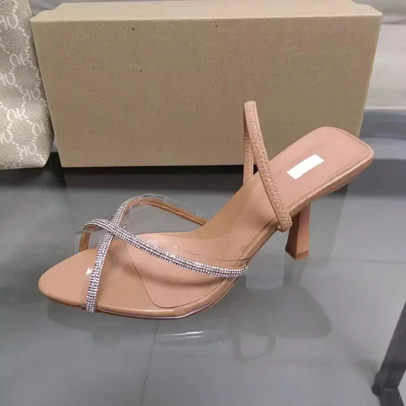 Lato 2024 eleganckie sandały damskie przezroczysta dekoracja w kształcie diamentu Slingback modne szpiczaste przezroczyste pcv kobiece buty na