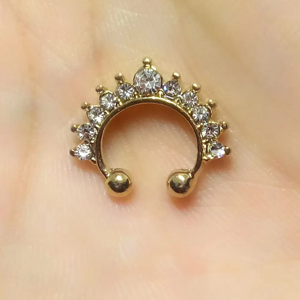 Retro Cool Simple Geometric Rhinestone Punk Fake Nose Ring Bear Nose Cuff Biżuteria do ciała Nose Stud