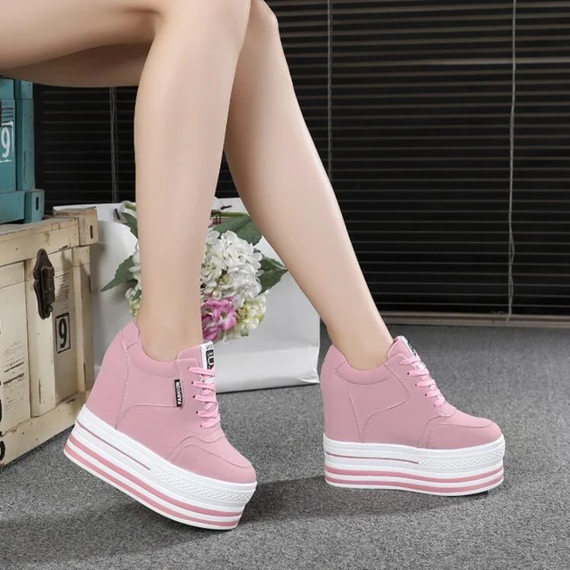 Tennis shoes with spring heels outlet
