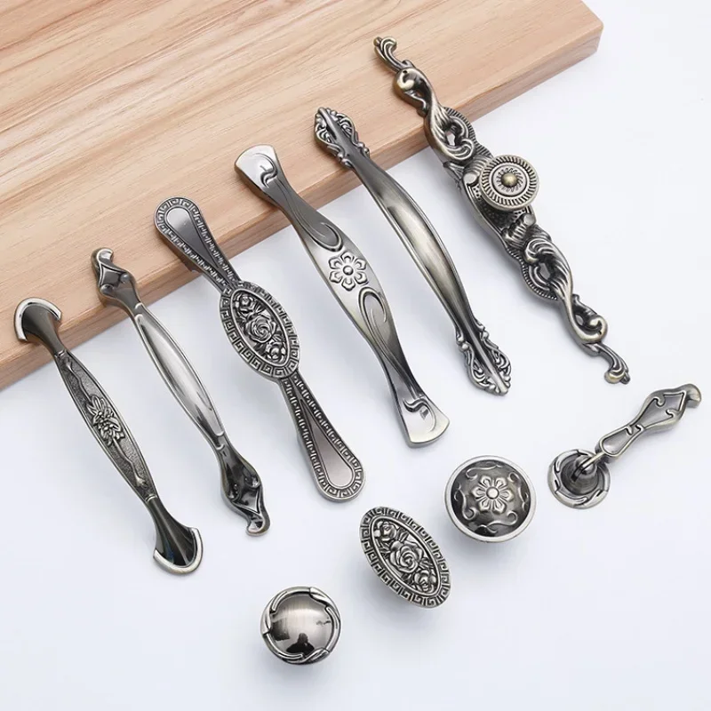 Antique Kitchen Cabinet Handle Wardrobe Furniture Door Pulls Bronze Zinc Alloy Bedroom Cupboard Knobs and Handles For Drawers