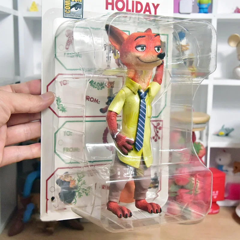 20cm Disney Anime Zootopia Nick Action Figure Joint Mobility Toys Desktop Model Ornaments Home Decoration Children Birthday Gift