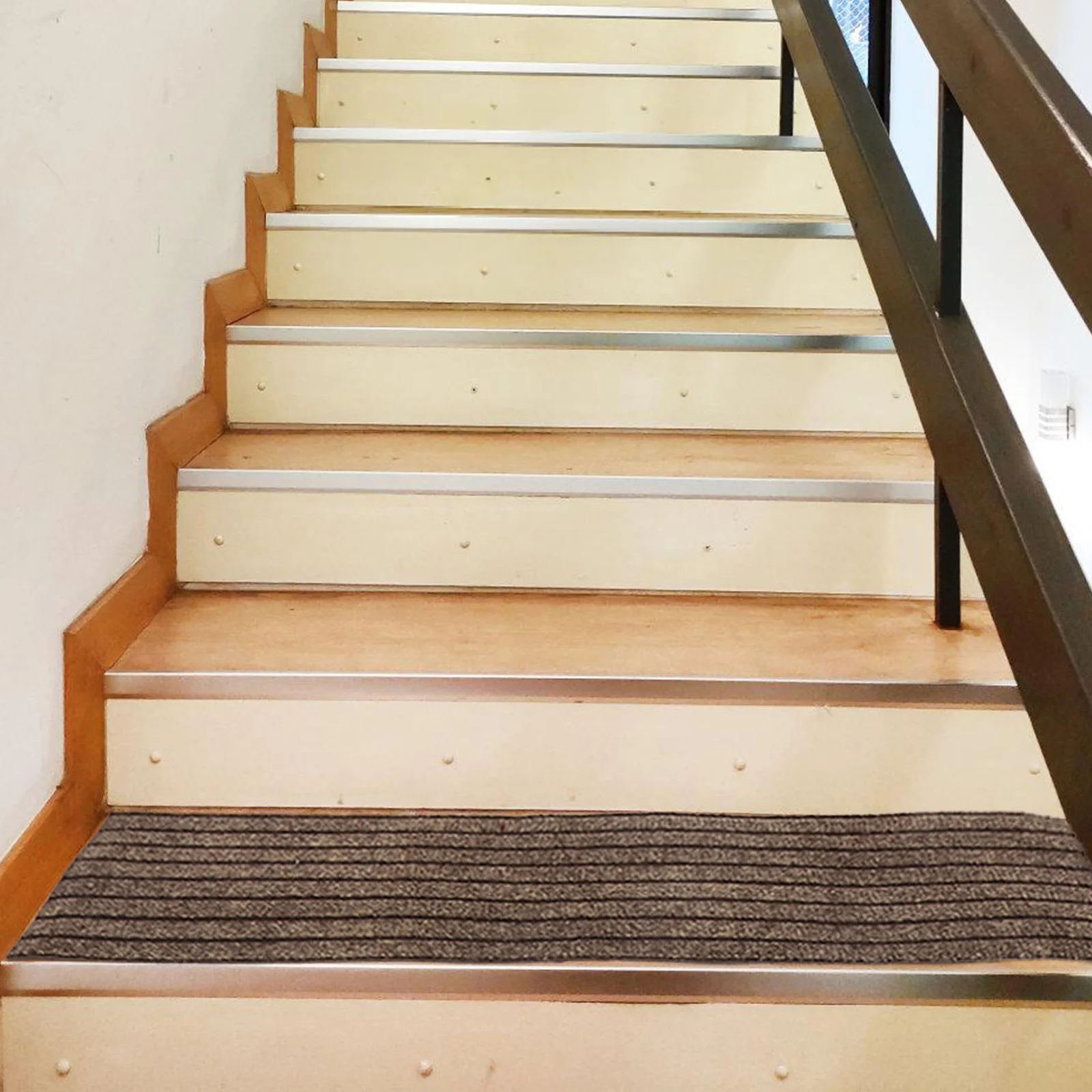 

2Pcs 26x75cm Non-Slip Stair Treads Carpet Indoor Wooden Steps Covers Kids Elders Pets Anti-Skid Safety Rug Stair Treads