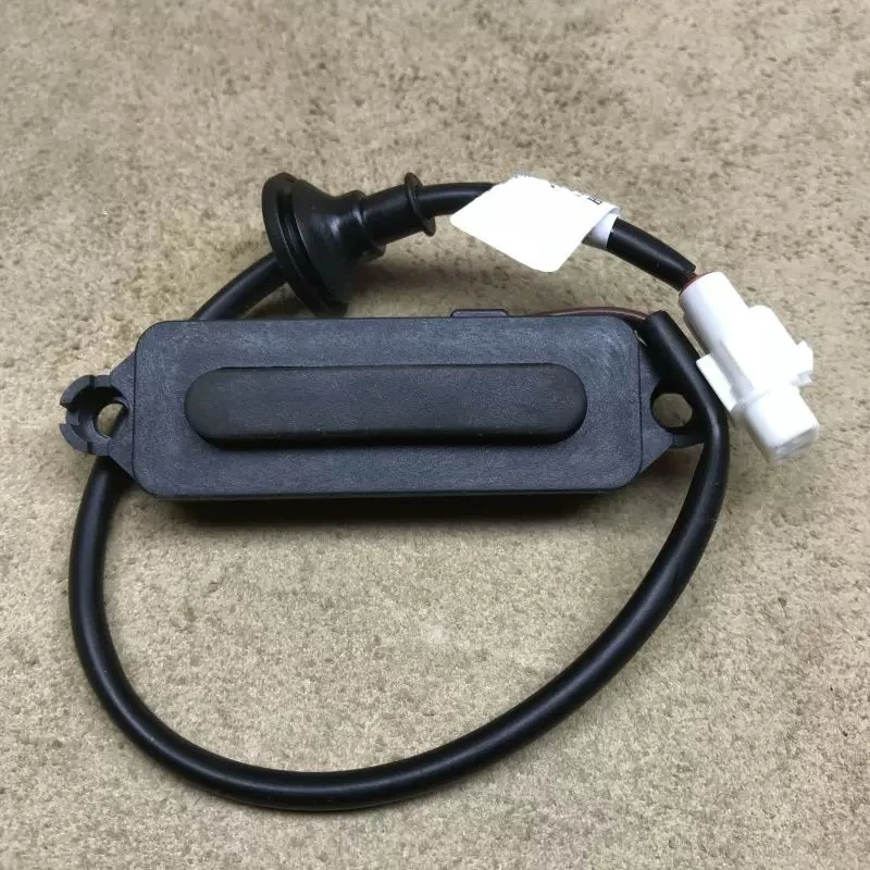 Genuine Tailgate Switch Button Rear Door Micro Sensing Switch Trunk Button for Greatwall for Haval H2