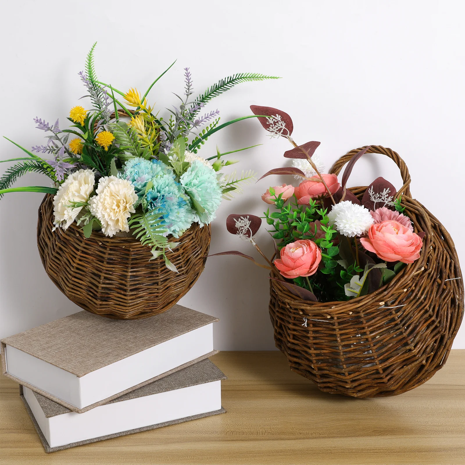 

2Pcs Rattan Wall Flower Basket Small Wall Hanging Flower Pot Elegant Decor 31x27x12cm 25x20x8.5cm Hanging Garden Planter Storage