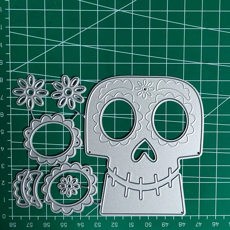 Colorful Skulls Metal Cutting Die Metal Cutting Die for DIY Scrapbooking Crafts Handmade Christmas Gift Card