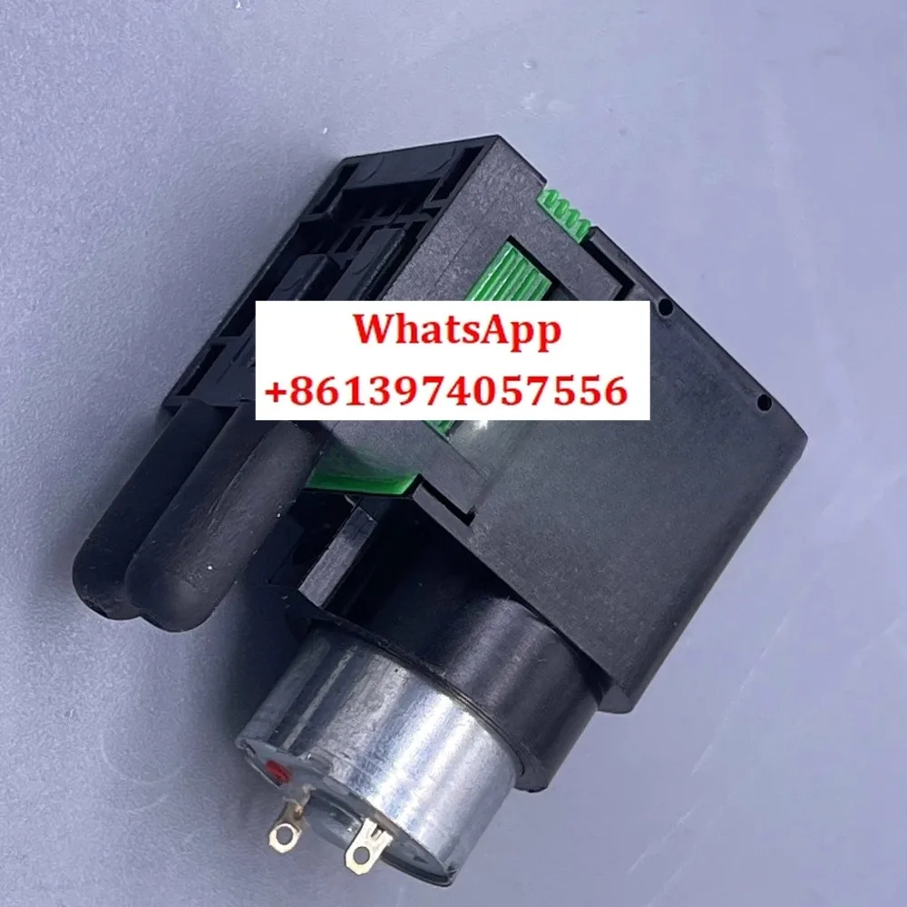 Miniature Thomas Oi…