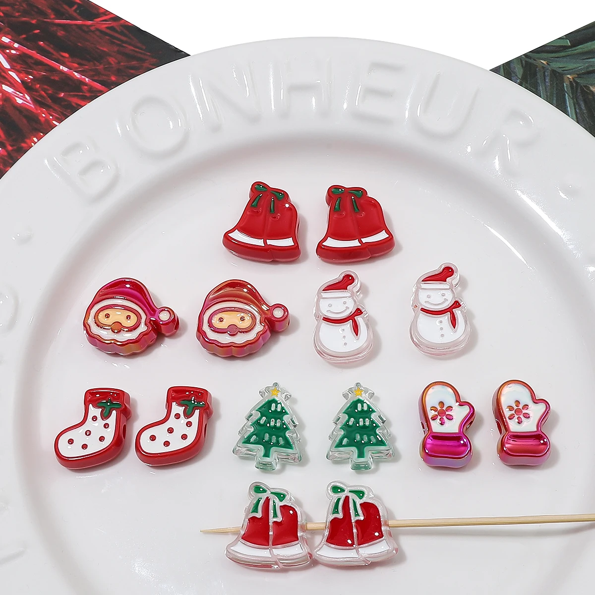 

2pcs Acrylic Cute Plating Color Christmas Beads For Jewelry Making Santa Claus Beads Necklace Bracelet Craft DIY Supplies