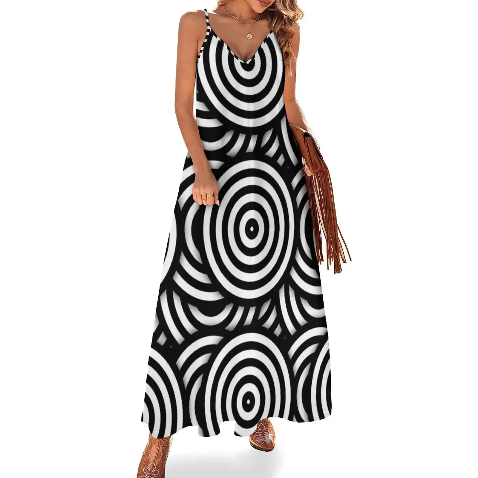 

Retro Black White Circles Op Art Sleeveless Dress chic and elegant evening dress Party dresses for women Woman dresses Dress