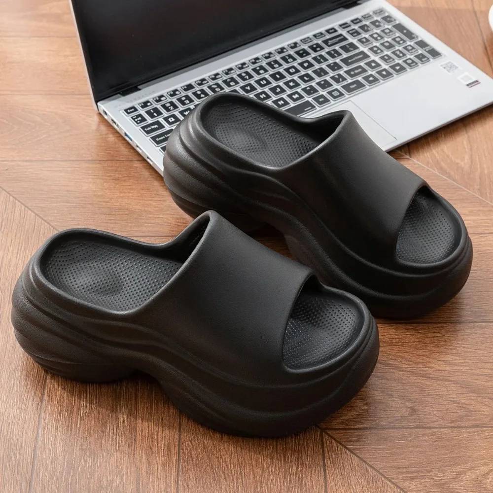 Sturdy Anti-Slip Thick-Soled Women's Indoor-Outdoor Slip-On Shoes / Sandals / Fashionable Slippers