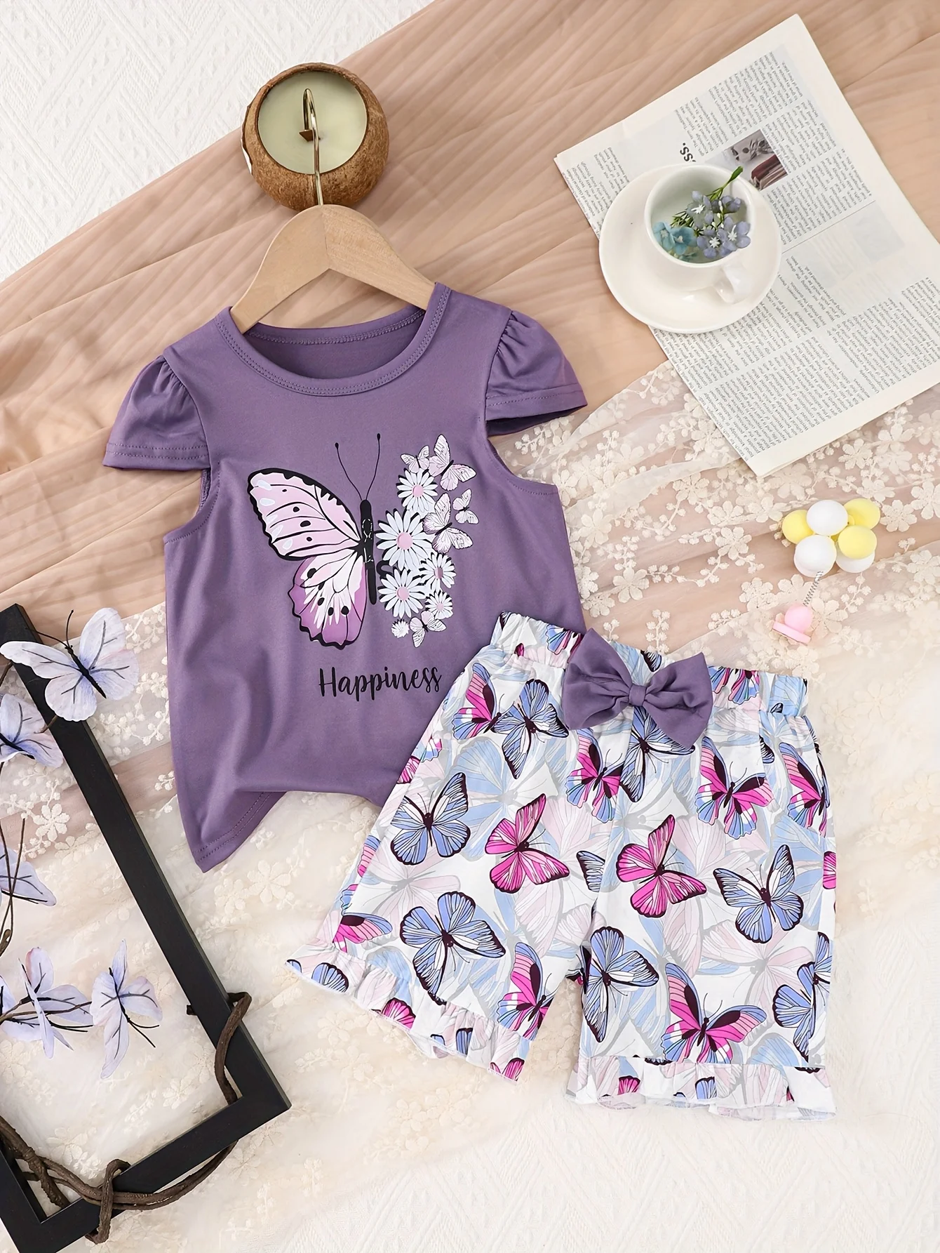 

Summer Girls' Outdoor Vacation Set: Purple Butterfly Print T-Shirt + Full-Print Shorts Decorated With Bows Two-Piece Set