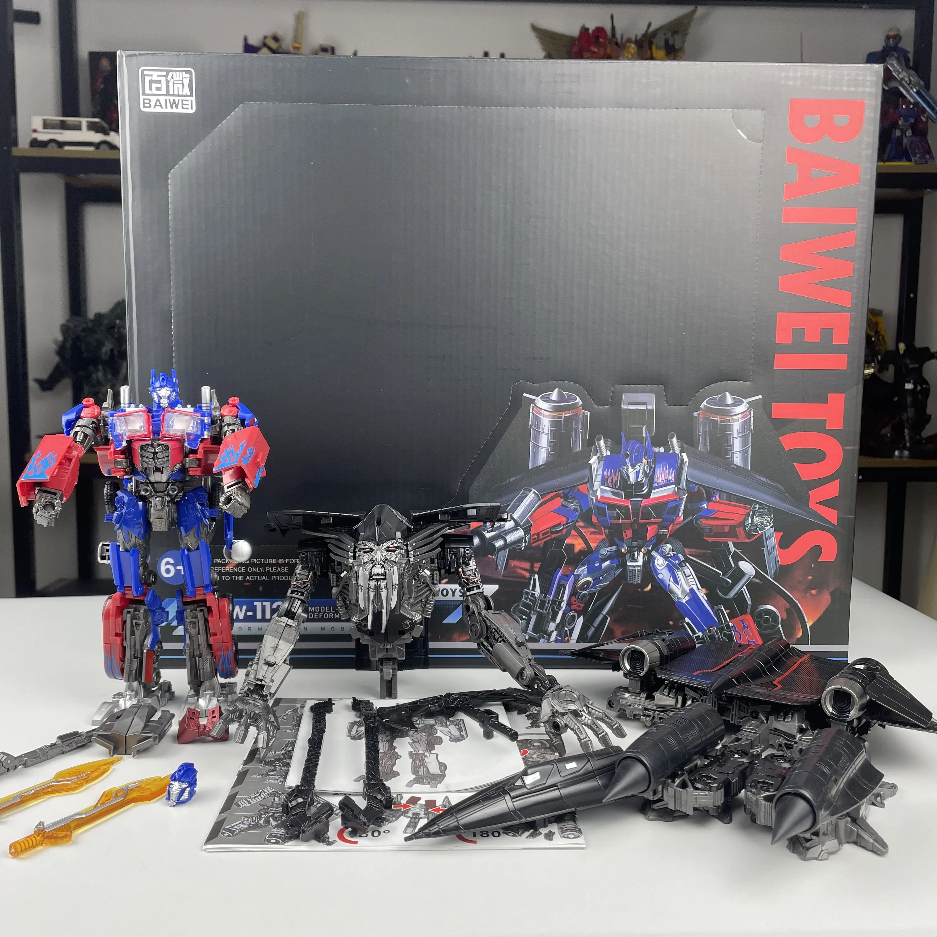 

BAIWEI TW1124 Transformation TW-1124 25CM Jetfire Skyfire And OP Commander Set Movie Series Action Figure Robot Toys