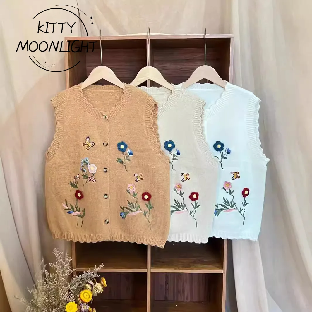 Mori Girl Style Sweet Knitted Vest Autumn Winter Women Flower Embroidered Sleeveless Sweater Tops Girl Vintage Knitwear Cardigan