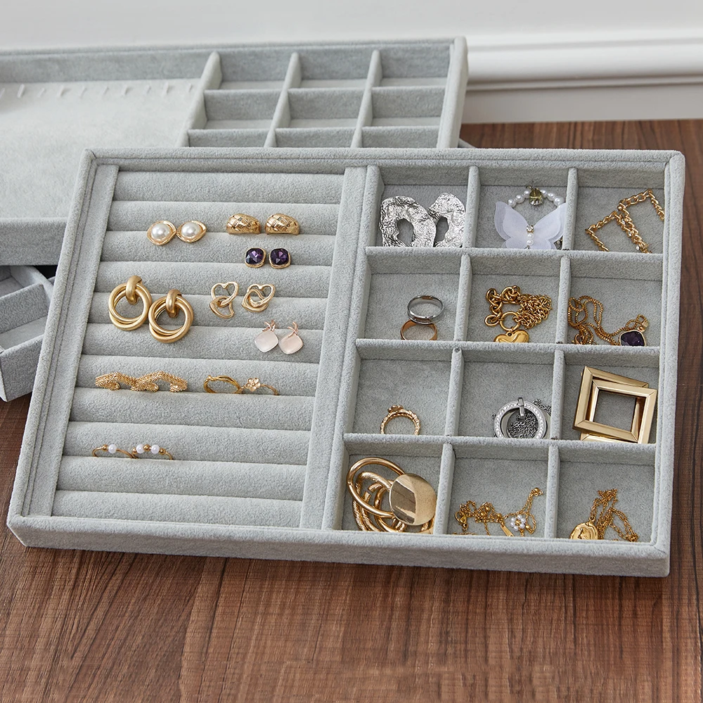 

Big Velvet Gray Carrying Case with Glass Cover Jewelry Ring Display Box Tray Holder Storage Box Organizer Earrings Ring Bracelet