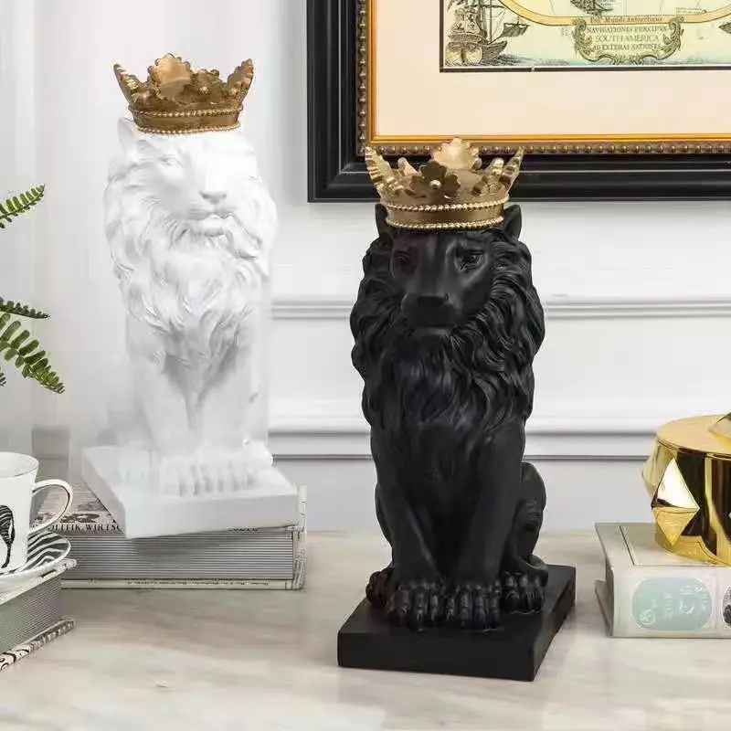 Crown Lion Miniatures Figurines Living Room Modern Sculpture Bedroom Bedside Table Figurines Luxury Home Interior Decorations