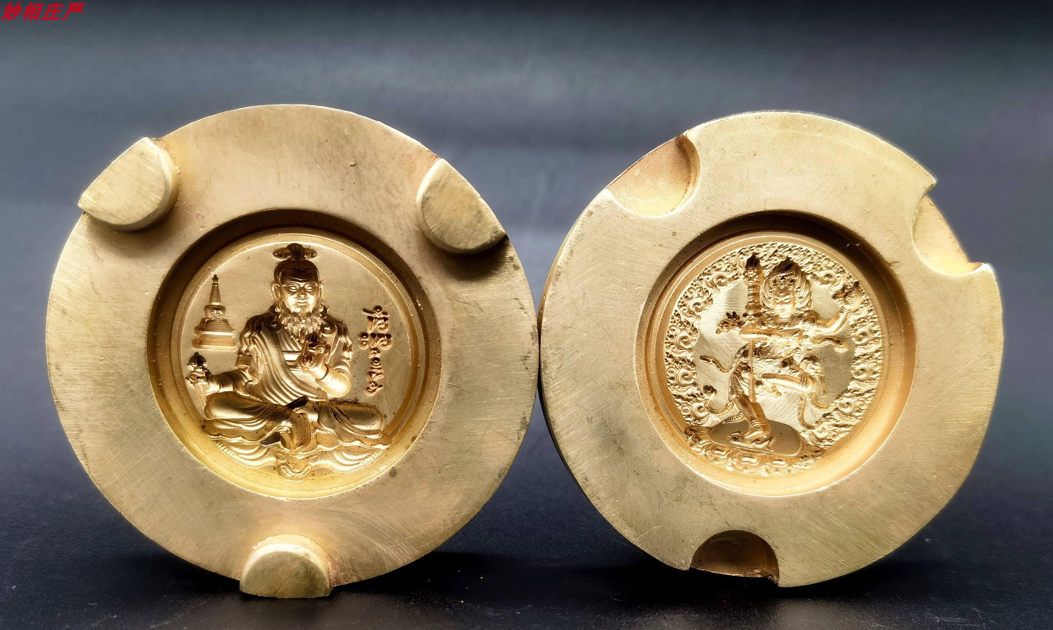 

Double-sided round Dudjom Dharma King / Troma Nagmo 3.5 cm brass TSA TSA mold no stock production period of more than two months