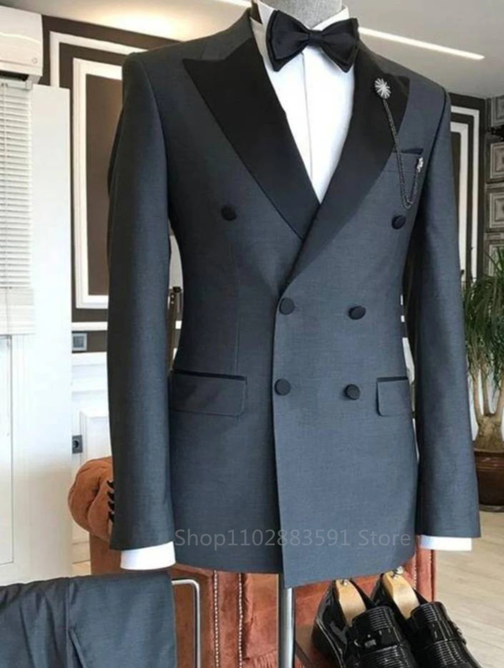 Latest Coat Design Grey Blazer Trousers Men Suits for Business Male Jacket Groom Tuxedo 1Pcs Wide Peaked Lapel Custom Made