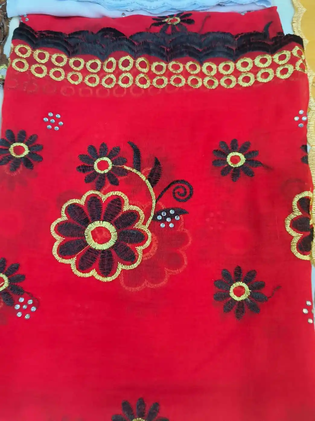 Women's 100% Cotton Floral Embroidery Hijab Scarf Breathable Daily Wear African Muslim Big Scarves Wholesale Pack Options Availa
