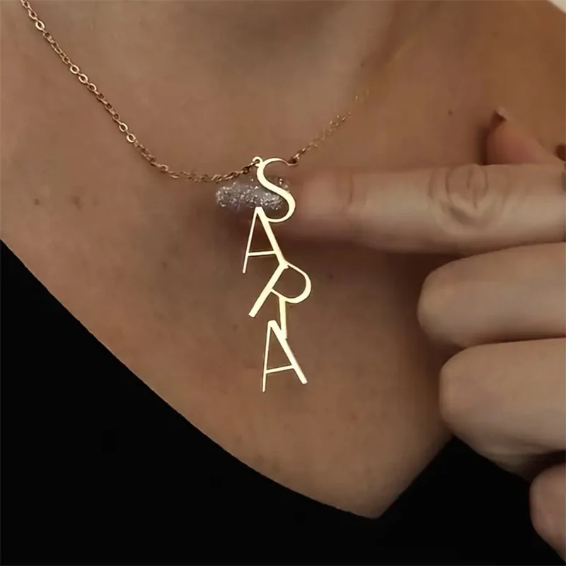 

Customized Name Letter Necklace Simple Personalized Stainless Steel Clavicle Chain Ladies Large Letter Pendant Gift Jewelry Gift
