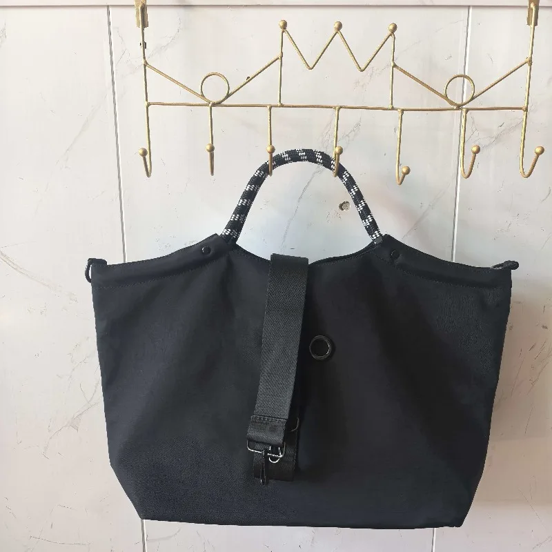 

Модная простая холщовая сумка с надписью 2026, городская сумка-тоут, вместительная женская сумка