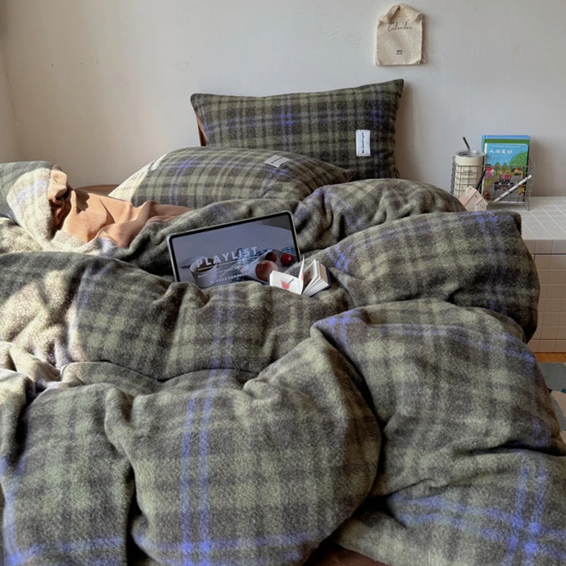 Retro Autumn and Winter Warm Bed Set Plaid Printed Faux Cashmere Skin-Friendly Bedding Set Thickened Soft Bedroom Decoration