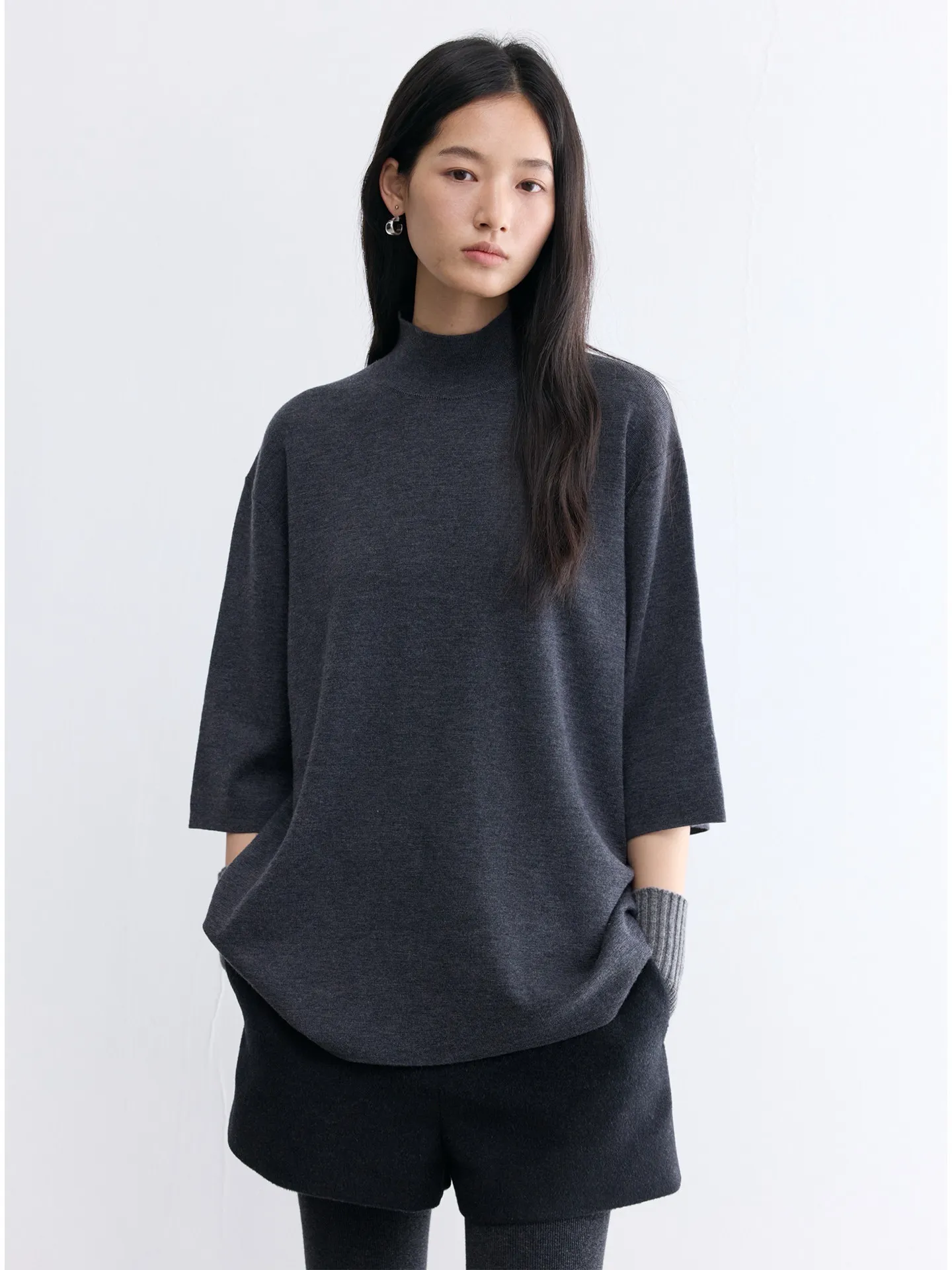 16-Needle Siping Dense-woven German Yangzi Shrink-proof Wool Minimalist Loose Outline Semi-turtleneck Wool T-Shirt Women