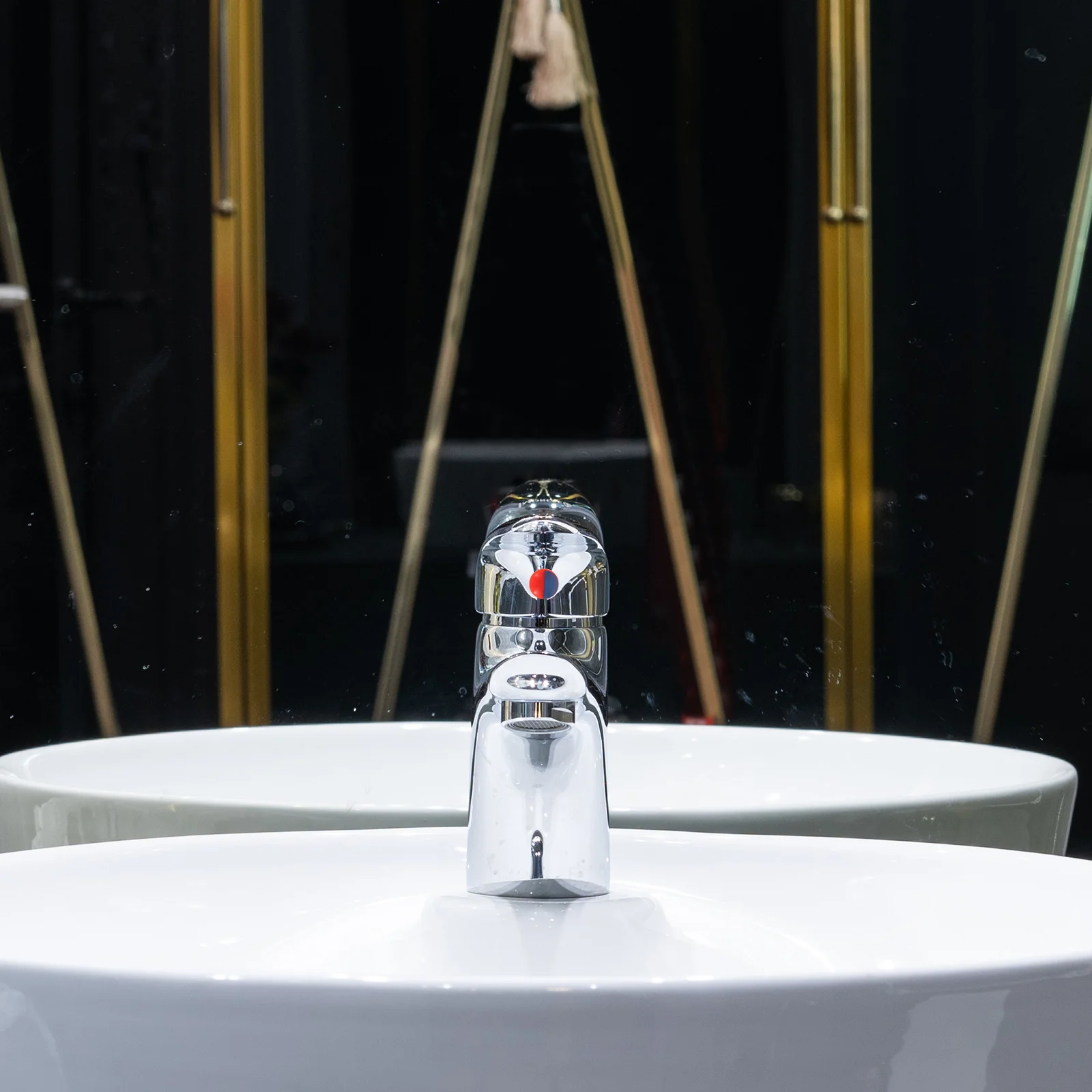 Zestaw naprawczy uchwytu prysznicowego 5 szt. ABS, pokrętło ciepłej i zimnej wody ze śrubą dociskową do uniwersalnej osłony kranu.