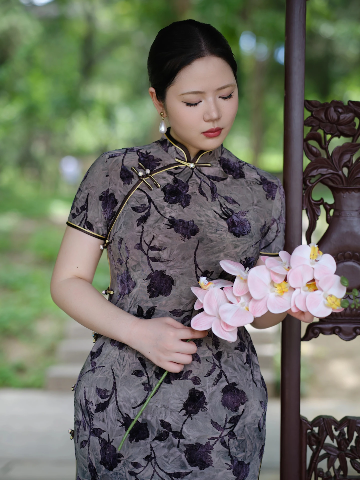 

Цзяннань Флоинг | Новое китайское платье Ele Daily больших размеров для полных женщин с красивым цветочным принтом, лето 2026