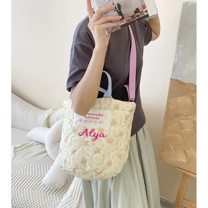 Personalized Fragmented Flower Bag 2023 New Embroidered Name Large Capacity Handbag Crossbody Bag Mommy Storage Bag