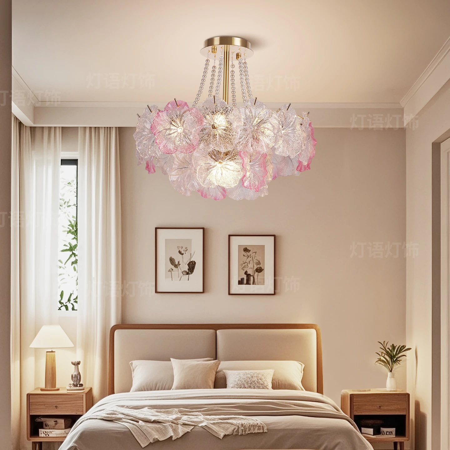 Living Room Pendant Light French Luxury Creative Petal New Glass Pendant Light Fashionable Bedroom