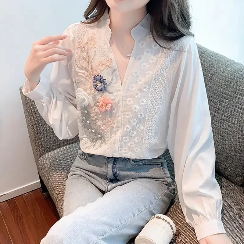 Fashion V-Neck Lace Slit Embroidery Beading Blouses Women\'s Clothing Autumn Oversized All-match Tops Office Lady Shirts X839