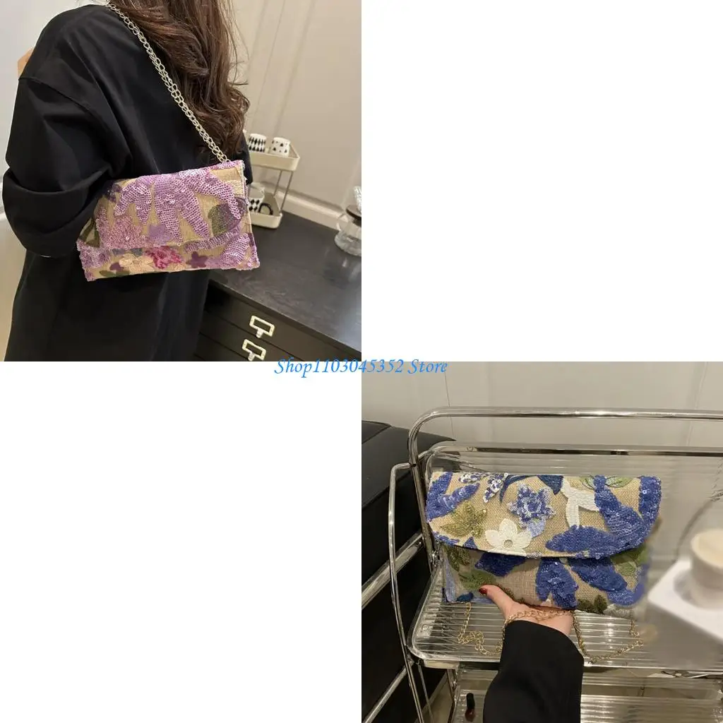 

Stylish Lightweight Woven Handbag With User Friendly Natural Matter Design