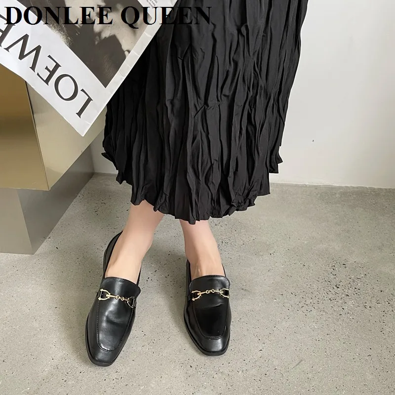 2022 New Autumn Flats Shoes Women Round Toe Female Ballet Brand Buckle British Style Loafer Casual Moccasin Big Size 35-41 Mujer