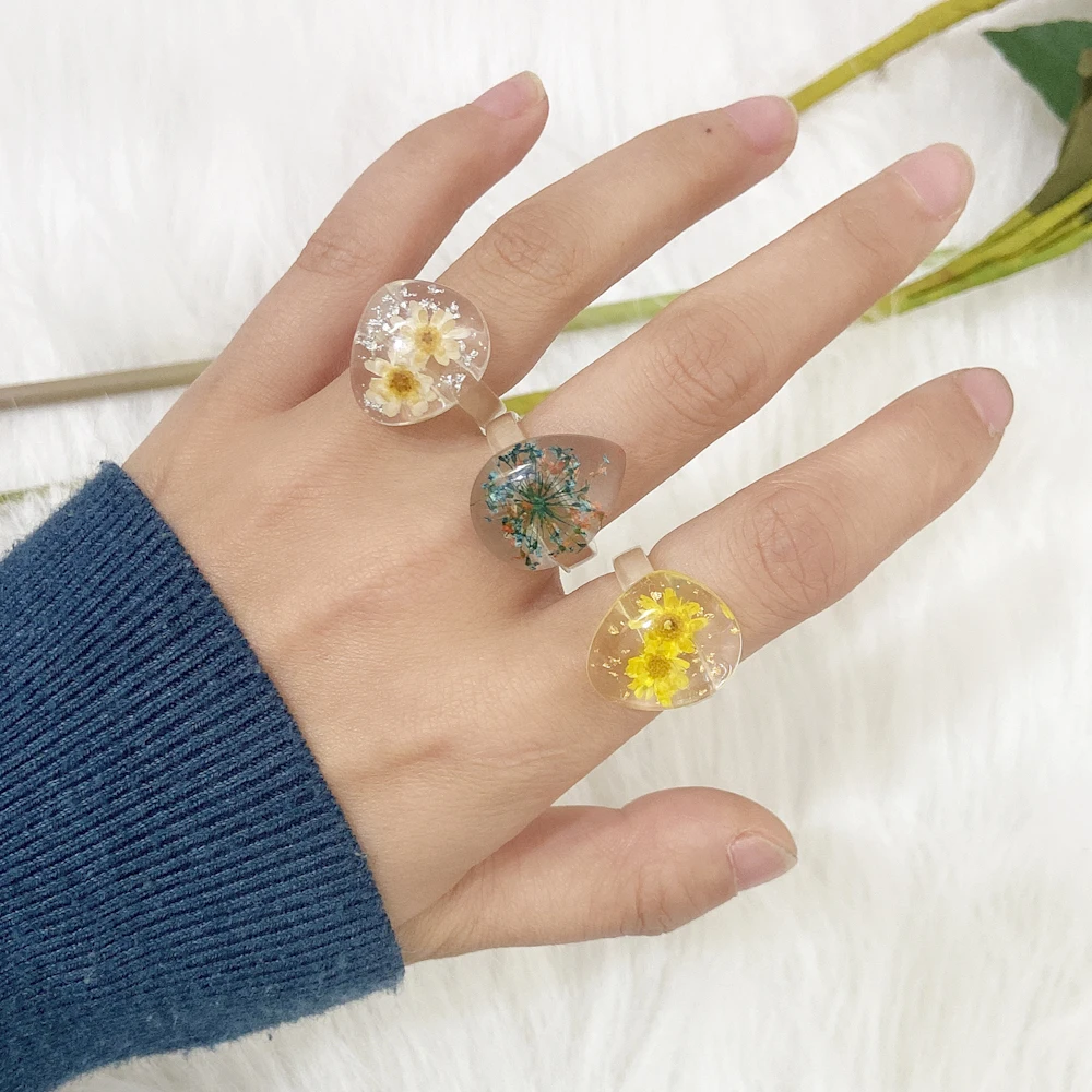 2022 Colorful Transparent Resin Rings Creative Dried Flower Acrylic Ring Fashion Geometric Charm Handmade Ring Jewelry