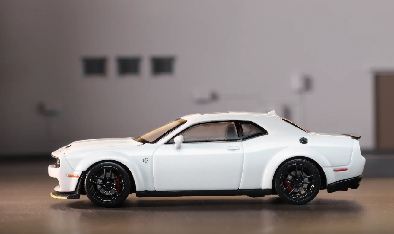 Stance Hunters SH Cover Opens 1:64 Dodge SRT Hellcat
