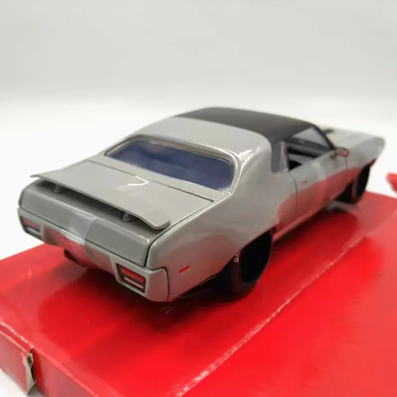 Jada Diecast 1:24 Scale Plymouth GTX Grey Alloy Simulation Car Model Static Collection Decorated Holiday Gift Toy Souvenir Gift view 5