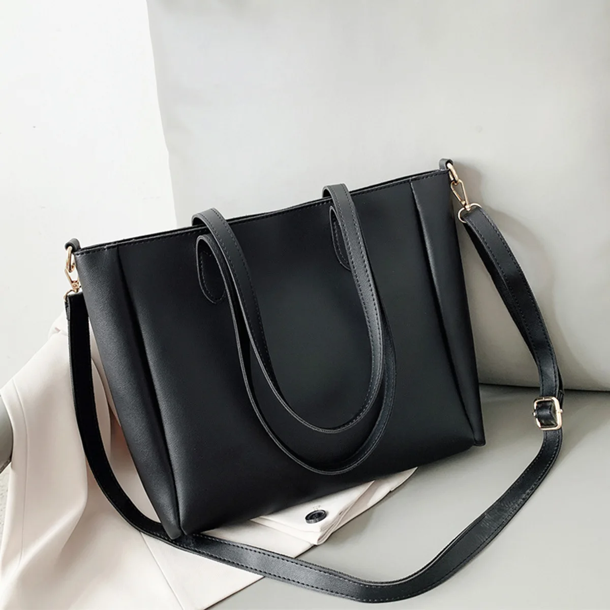 Purse New Big Bag European and American Fashion Soft Leather Handheld Big Bag Single Shoulder Crossbody Multi purpose