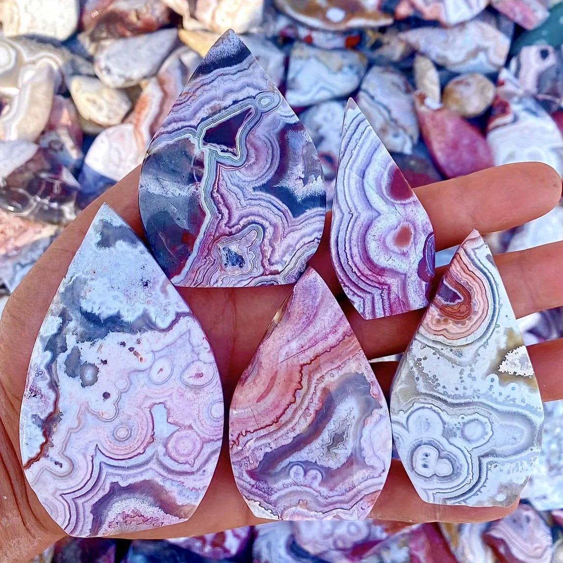 Natural Mexican Agate Ornament, Recent Crystal Decoration Gift For Parents, Natural Quartz Crystal, Holiday Party Table Decor