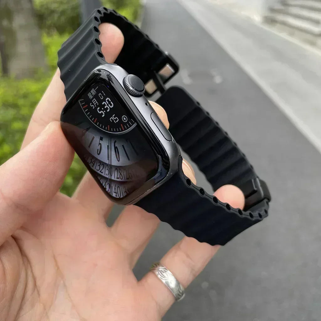 Magnetisches Armband mit Schnalle für Apple Watch Ultra 4/3/2 49mm 45 44 40 41 42mm 46mm Silikonarmband iWatch Series 12 11 10 7 8 9 – Detail 4