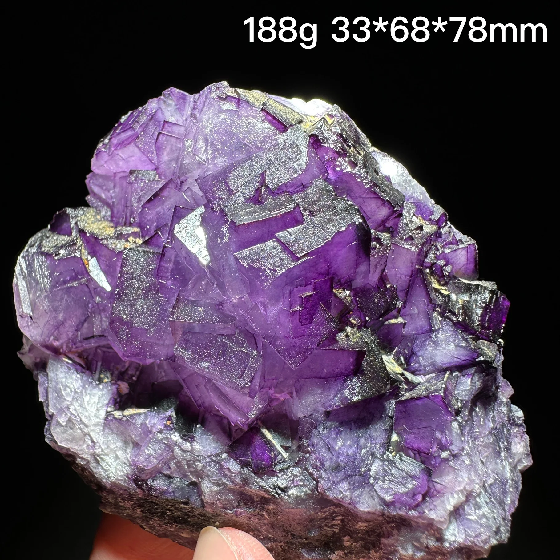 

Natural Stones purple fluorite Fluorite Crystals Mineral Samples Witchcraft Spiritual Healing Chakra Feng Shui Room Decoration