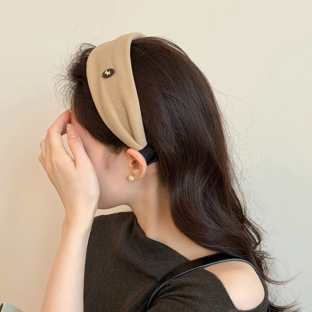 

Exquisite Minimalist Wide Hair Hoop Solid Color Pony New Year Headband Red Headwear New Year Headpiece Women