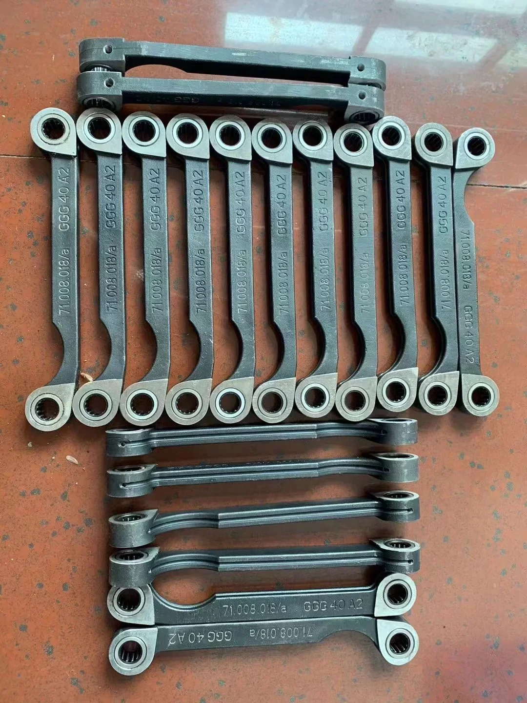 

Высококачественный 1-секционный держатель ручки сцепления 71.008.018 для печатной машины Heidelberg CD102, запчасти для офсетной печати