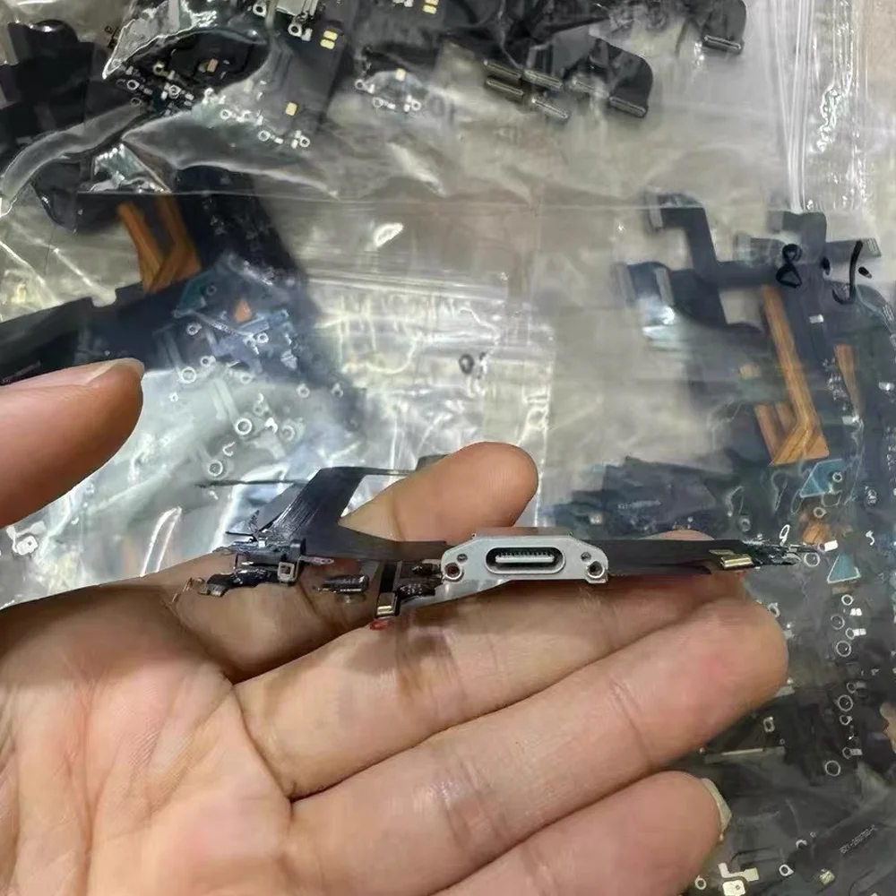 Charging Port Flex for iphone  - огляд і ціна Ipex Connector