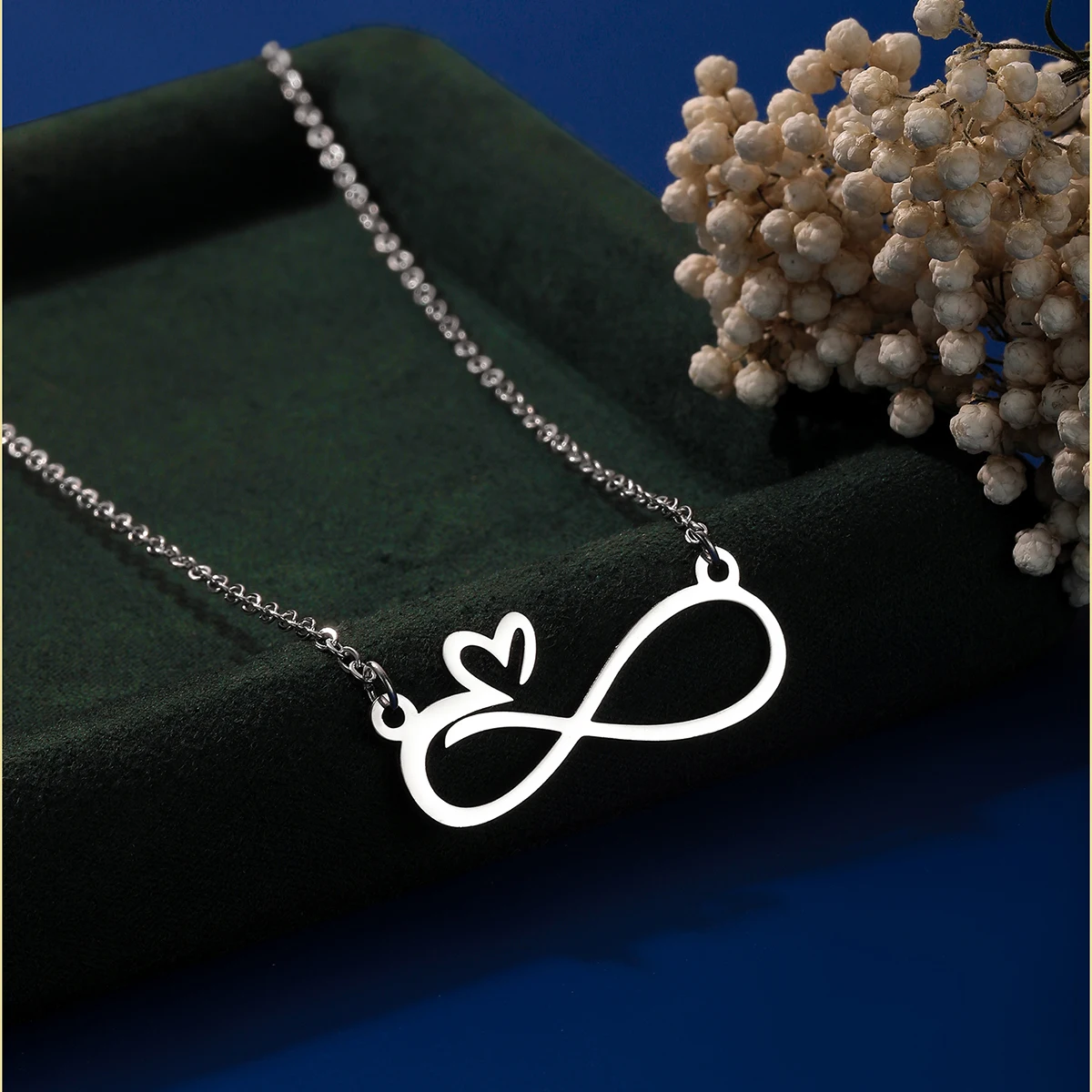 Stainless Steel Simple Infinity With Heart Pendant Necklace Women Wedding Jewelry Simple Necklaces