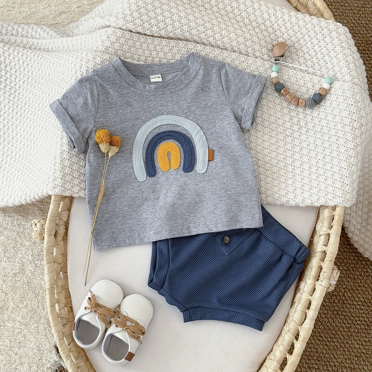 صيف 2025 6M-3Y جديد قصير الأكمام تي شيرت مجموعة لمرحلة ما قبل المدرسة الأطفال قوس قزح مطرزة لطيف الفتيان والفتيات مجموعة