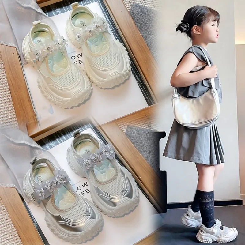 Princess-style girls' sports shoes for summer 2026  Crystal flower design, breathable mesh material trendy and fashionable style