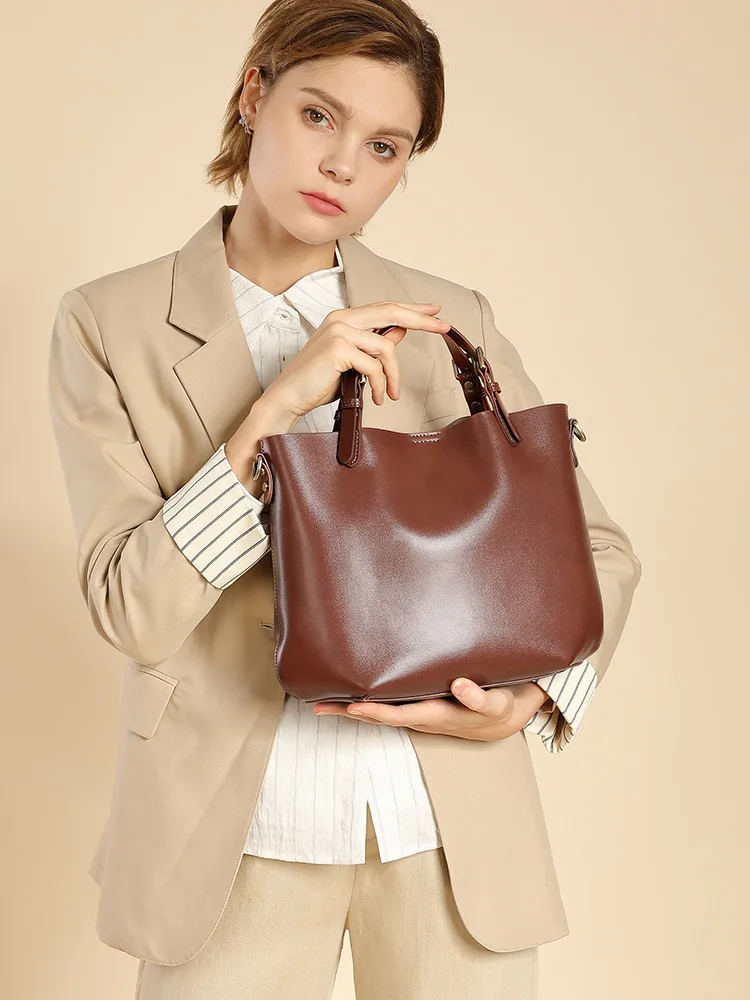 First layer of cowhide simple commuter tote bag versatile high-end hand-held shoulder crossbody bucket bag for women
