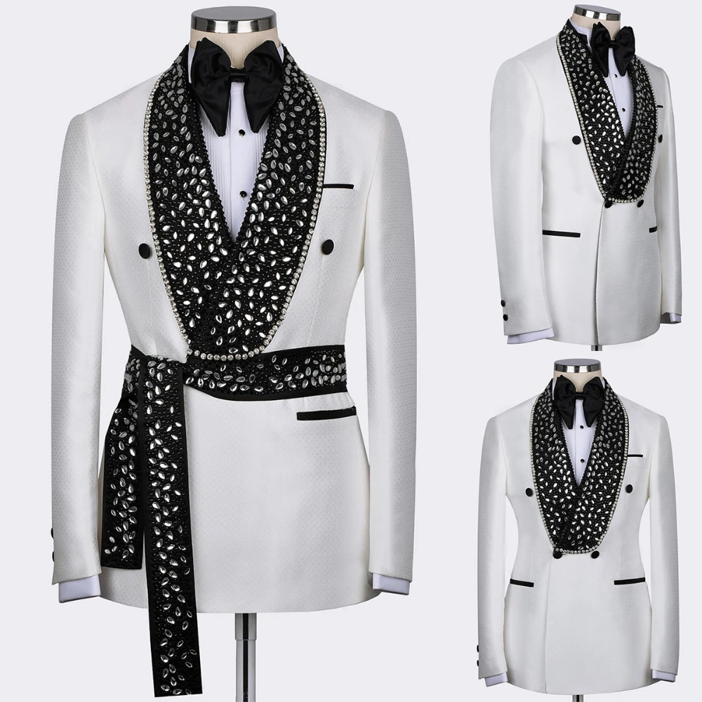 

Gorgeous White Men Suits Wedding Tuxedos Crystals Beads Shawl Lapel Groom Wear Birthday Party Fashion Show One Jacket with Belt